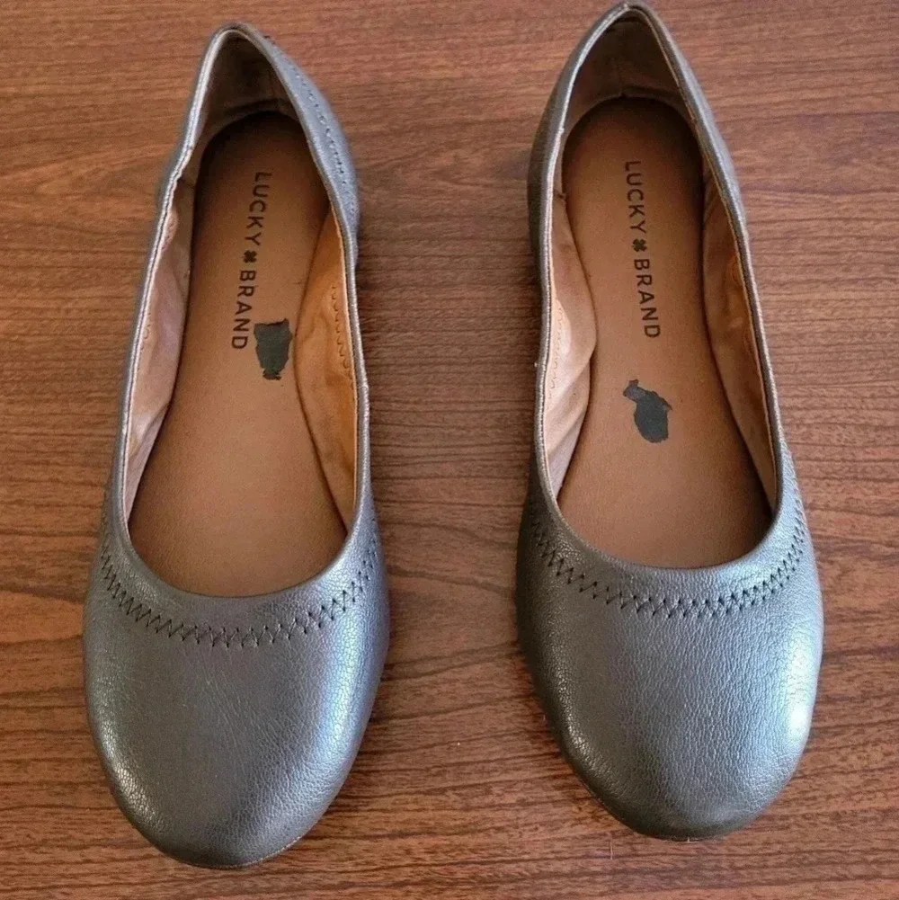 Lucky Brand Career Wear Minimalist Brown Emmie Round Toe Ballet Flats(7.5)